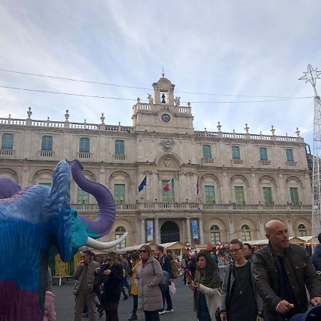Villa Sicily Wonderful Piazza Universita' Catania Exterior foto