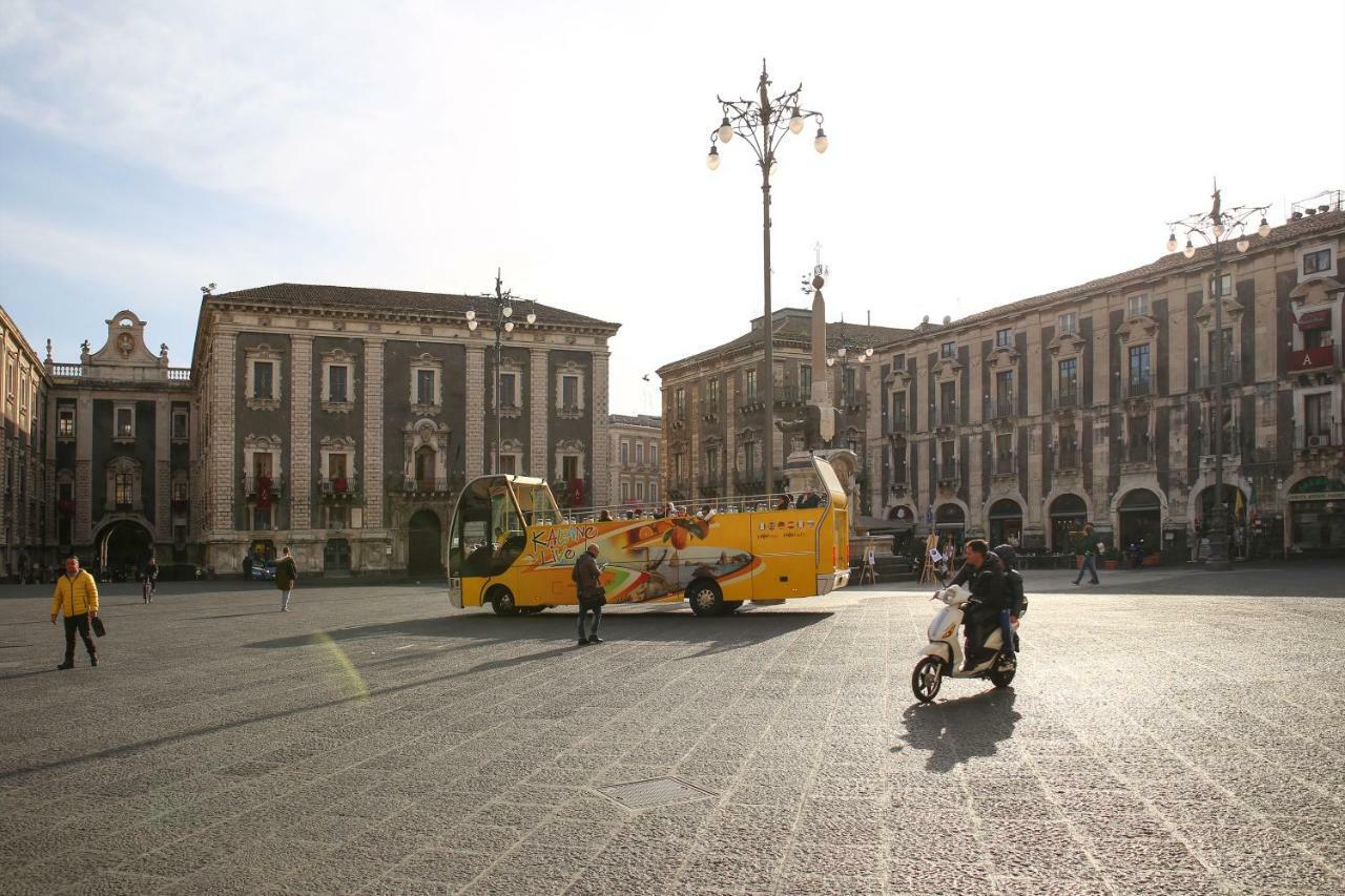 Villa Sicily Wonderful Piazza Universita' Catania Exterior foto