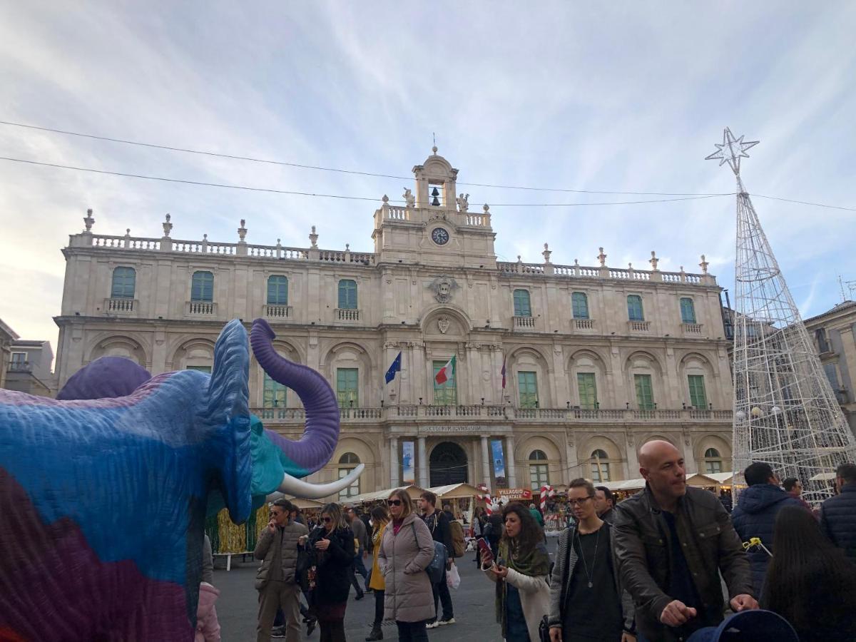 Villa Sicily Wonderful Piazza Universita' Catania Exterior foto