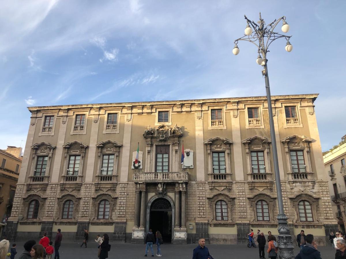 Villa Sicily Wonderful Piazza Universita' Catania Exterior foto